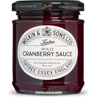 TIPTREE WILD CRANBERRY SAUCE 210G